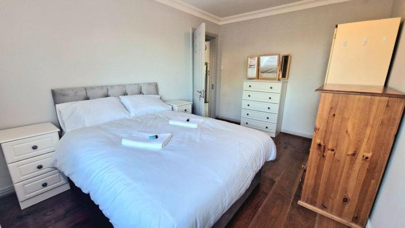4 Bedroom Townhouse Galway Dış mekan fotoğraf