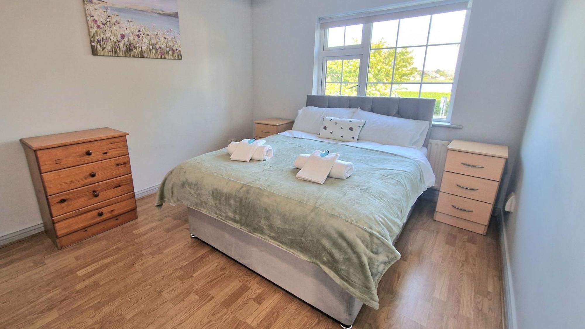 4 Bedroom Townhouse Galway Dış mekan fotoğraf